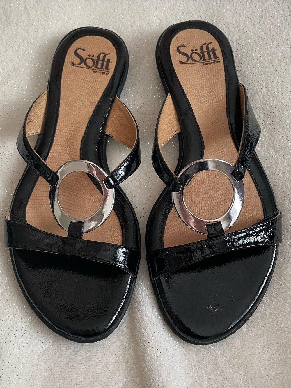 Sofft Genuine Leather Black Patent Boho Minimalist Silver Embellished Sandals